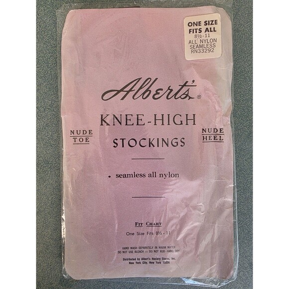 Lot of Women's Vintage Hosiery & Knee-High Socks New in Packaging - Picture 6 of 6
